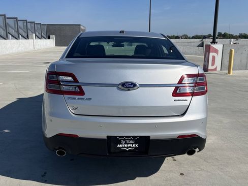 Used 2014 Ford Taurus SEL w/ Equipment Group 201A FWD image 9