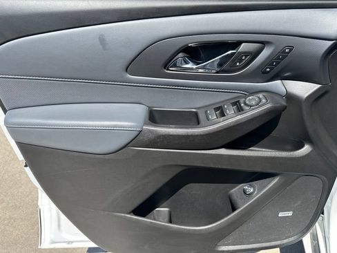Certified 2021 Chevrolet Traverse Premier AWD/4WD image 16