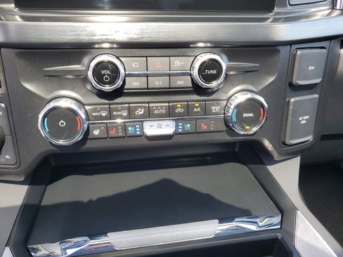 Used 2025 Ford F250 Lariat w/ Lariat Ultimate Package image 31