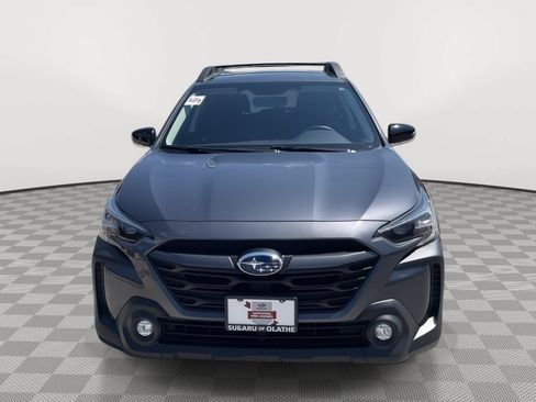 Certified 2025 Subaru Outback Premium w/ Popular Package #1A AWD/4WD image 9