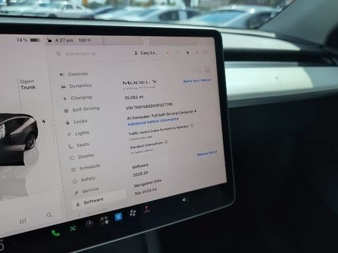 Used 2025 Tesla Model Y Long Range RWD image 13