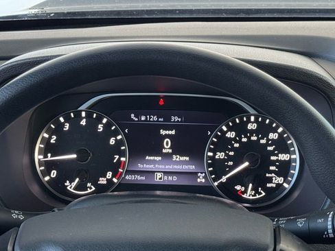 Used 2023 Nissan Frontier SV w/ Midnight Edition Package image 31