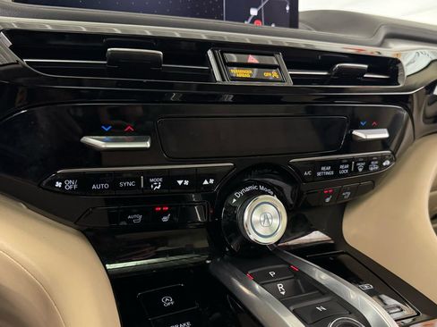 Used 2023 Acura MDX SH-AWD w/ Technology Package image 28