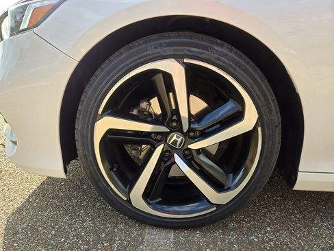 Used 2020 Honda Accord Sport image 27
