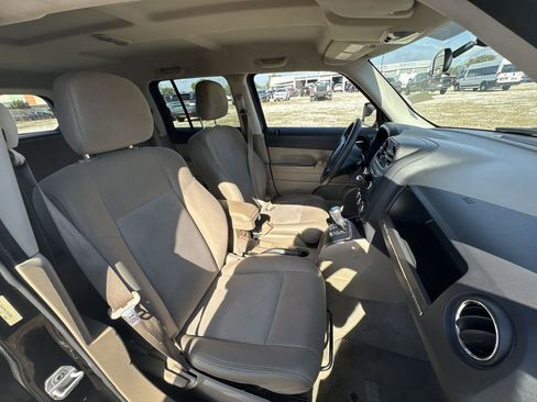 Used 2012 Jeep Patriot Sport image 25