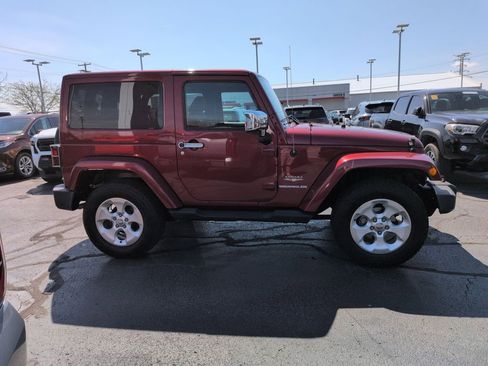 Used 2013 Jeep Wrangler Sahara AWD/4WD image 6