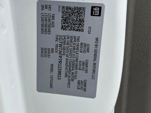 Used 2024 GMC Savana 2500 w/ Driver Convenience Package image 24