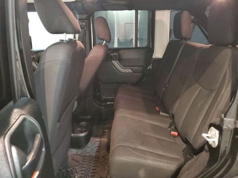 Used 2018 Jeep Wrangler Unlimited Sport S image 26