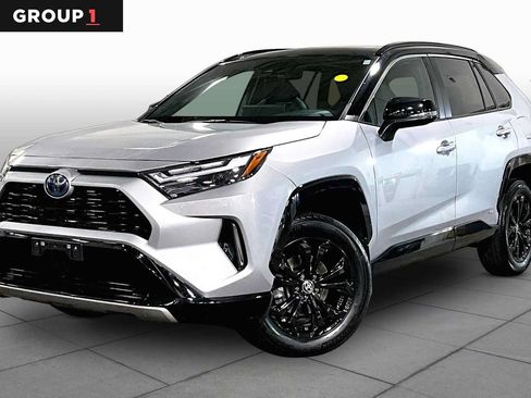 Used 2024 Toyota RAV4 XSE w/ Weather Package AWD/4WD image 1