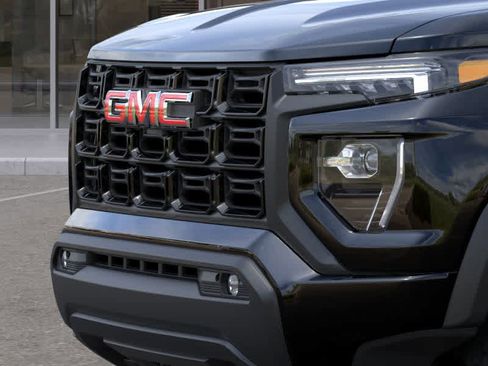 New 2025 GMC Canyon Elevation w/ Convenience Package image 13