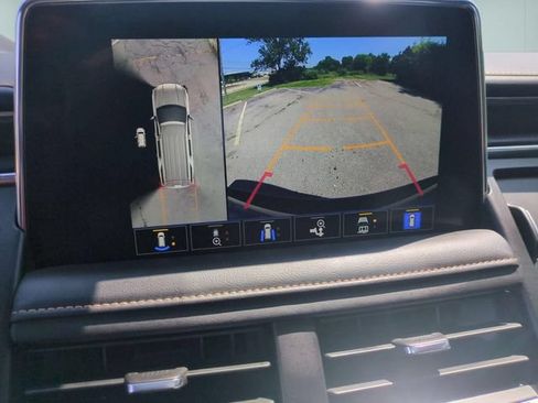 Certified 2024 GMC Yukon XL AT4 w/ Technology Package AWD/4WD image 26