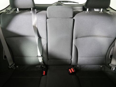 Used 2019 Subaru Outback 2.5i Premium image 13