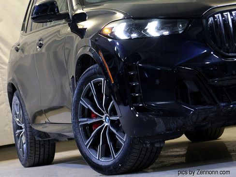 New 2026 BMW X5 xDrive50e w/ M Sport Package image 4