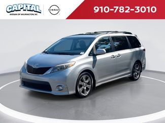 Used 2017 Toyota Sienna SE Premium FWD video 1