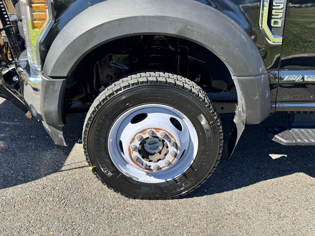 Used 2018 Ford F550 4x4 Regular Cab Super Duty image 36