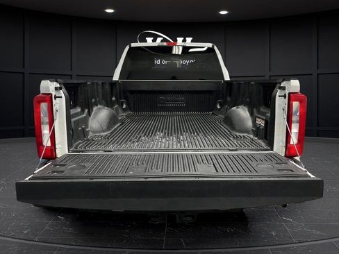 Used 2023 Ford F250 XLT image 25