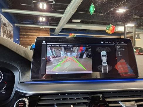 Used 2022 BMW 530i xDrive w/ Premium Package image 25