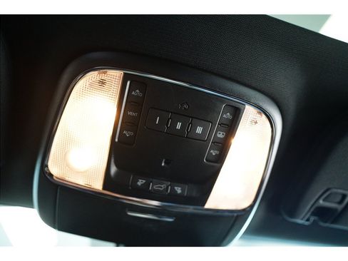 Used 2015 Jeep Grand Cherokee Limited w/ Luxury Group II AWD/4WD image 26