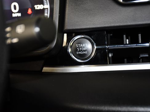 Used 2023 Mitsubishi Outlander SE Black Edition AWD/4WD image 24