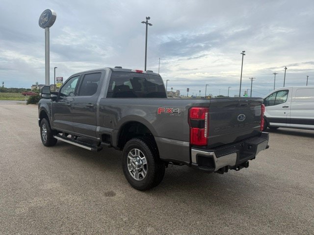 New 2026 Ford F350 4x4 Crew Cab Super Duty image 4