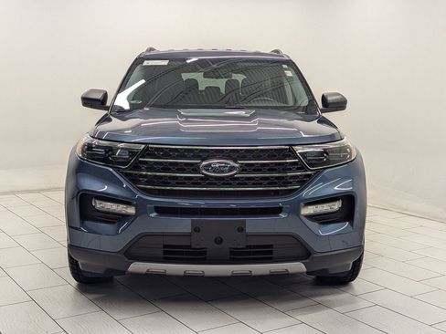 Used 2020 Ford Explorer XLT w/ Equipment Group 202A image 5