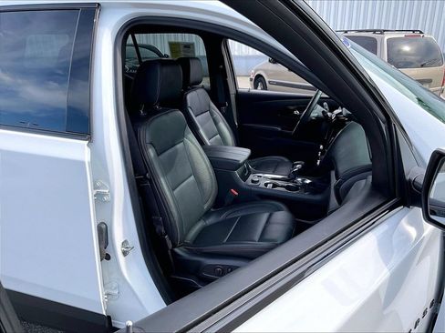 Used 2023 Chevrolet Traverse RS w/ LPO, Floor Liner Package AWD/4WD image 11