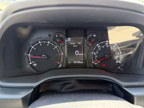 Used 2023 Toyota 4Runner SR5 Premium w/ Moonroof Package AWD/4WD image 15