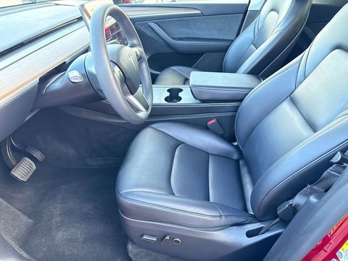 Used 2024 Tesla Model Y Long Range AWD/4WD image 28