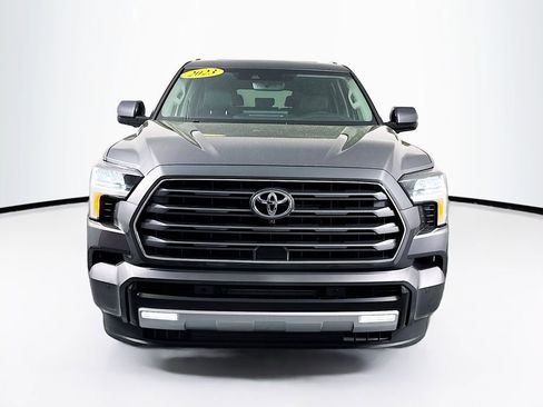 Used 2023 Toyota Sequoia Limited image 2