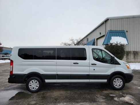 Used 2016 Ford Transit 350 XLT image 22