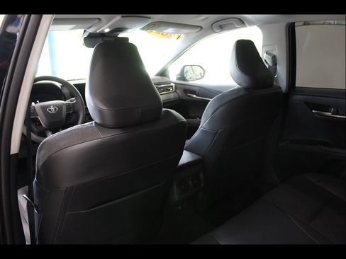 Used 2026 Toyota Camry XLE FWD image 16