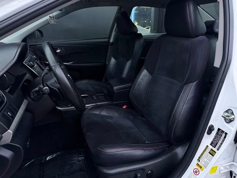 Used 2016 Toyota Camry XSE w/ Moonroof Package FWD image 6