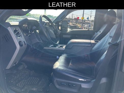 Used 2015 Ford F250 Lariat w/ Lariat Ultimate Package AWD/4WD image 6