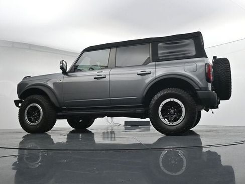 Certified 2023 Ford Bronco Outer Banks w/ Sasquatch Package AWD/4WD image 30