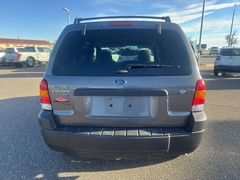 Used 2006 Ford Escape XLT image 7
