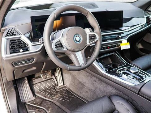 New 2026 BMW X5 xDrive50e w/ M Sport Package AWD/4WD image 10