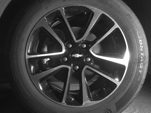 Used 2025 Chevrolet TrailBlazer LT FWD image 12