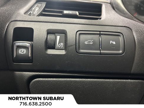 Used 2015 Chevrolet Impala LS w/ LS Convenience Package image 28