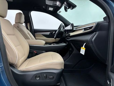 New 2026 Buick Enclave Preferred w/ Power Package FWD image 34