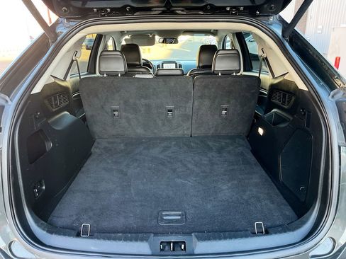 Used 2024 Ford Edge Titanium image 25
