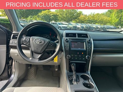 Used 2015 Toyota Camry LE FWD image 2