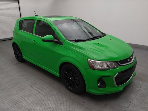 Used 2017 Chevrolet Sonic LT w/ Fun and Sun Package FWD image 11