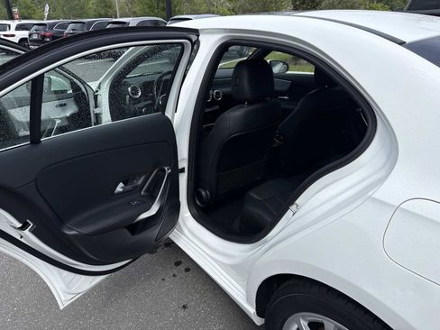 Used 2022 Mercedes-Benz A 220 4MATIC image 12