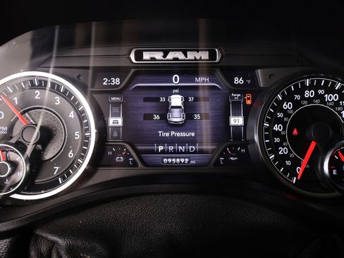 Used 2021 RAM 1500 Laramie w/ Sport Appearance Package AWD/4WD image 4