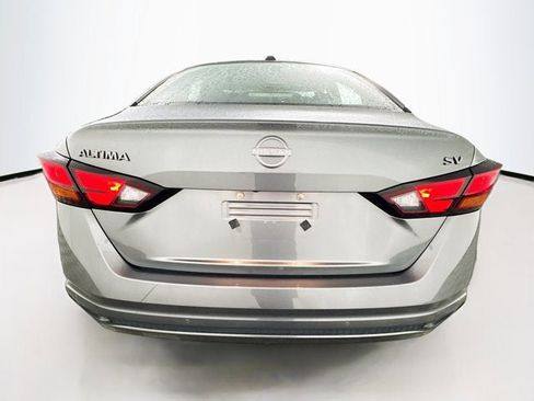 Certified 2023 Nissan Altima 2.5 SV image 6