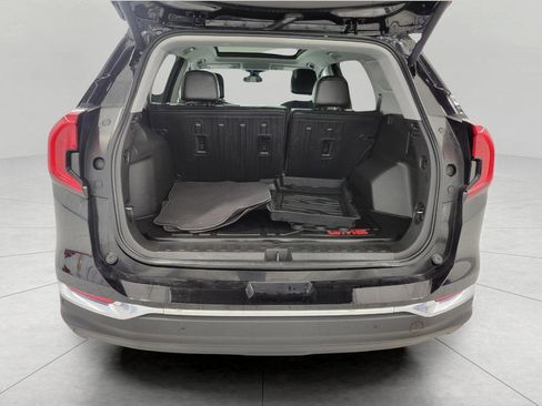 Used 2022 GMC Terrain SLT w/ Infotainment Package II image 15