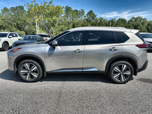 Used 2021 Nissan Rogue Platinum AWD/4WD image 5