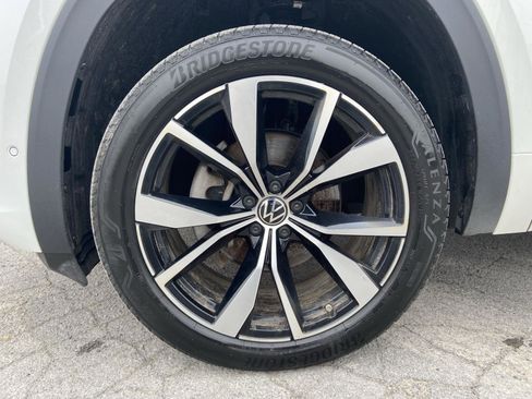 Used 2024 Volkswagen Atlas Cross Sport SEL Premium R-Line image 11