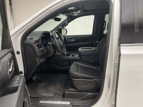 Used 2023 Chevrolet Tahoe High Country AWD/4WD image 13