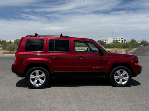 Used 2017 Jeep Patriot Sport w/ Power Value Group FWD image 6